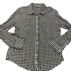 C&C California black and white checked button down size Medium